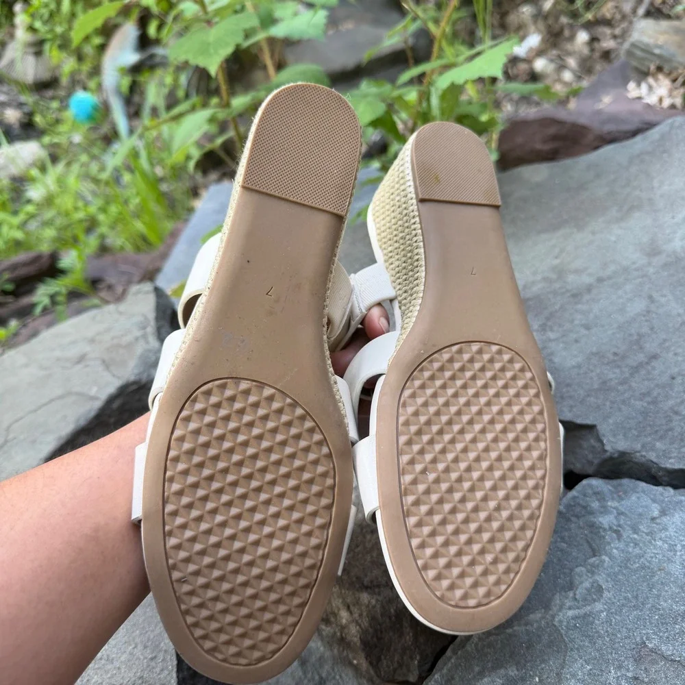 Aerosoles Wren Women 7M Cream Off White Strappy Wedge Espadrille Slide Sandals